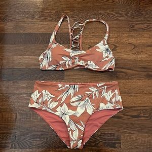 Roxy Mauve/Pink Floral Bikini Swim Suit size Large